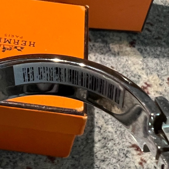 Hermes Clic H Bracelet - Picture 3 of 5